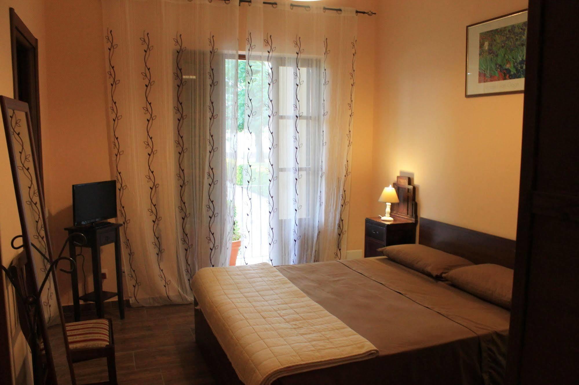 Hotel Relais La Mimosa Pontinia Zewnętrze zdjęcie